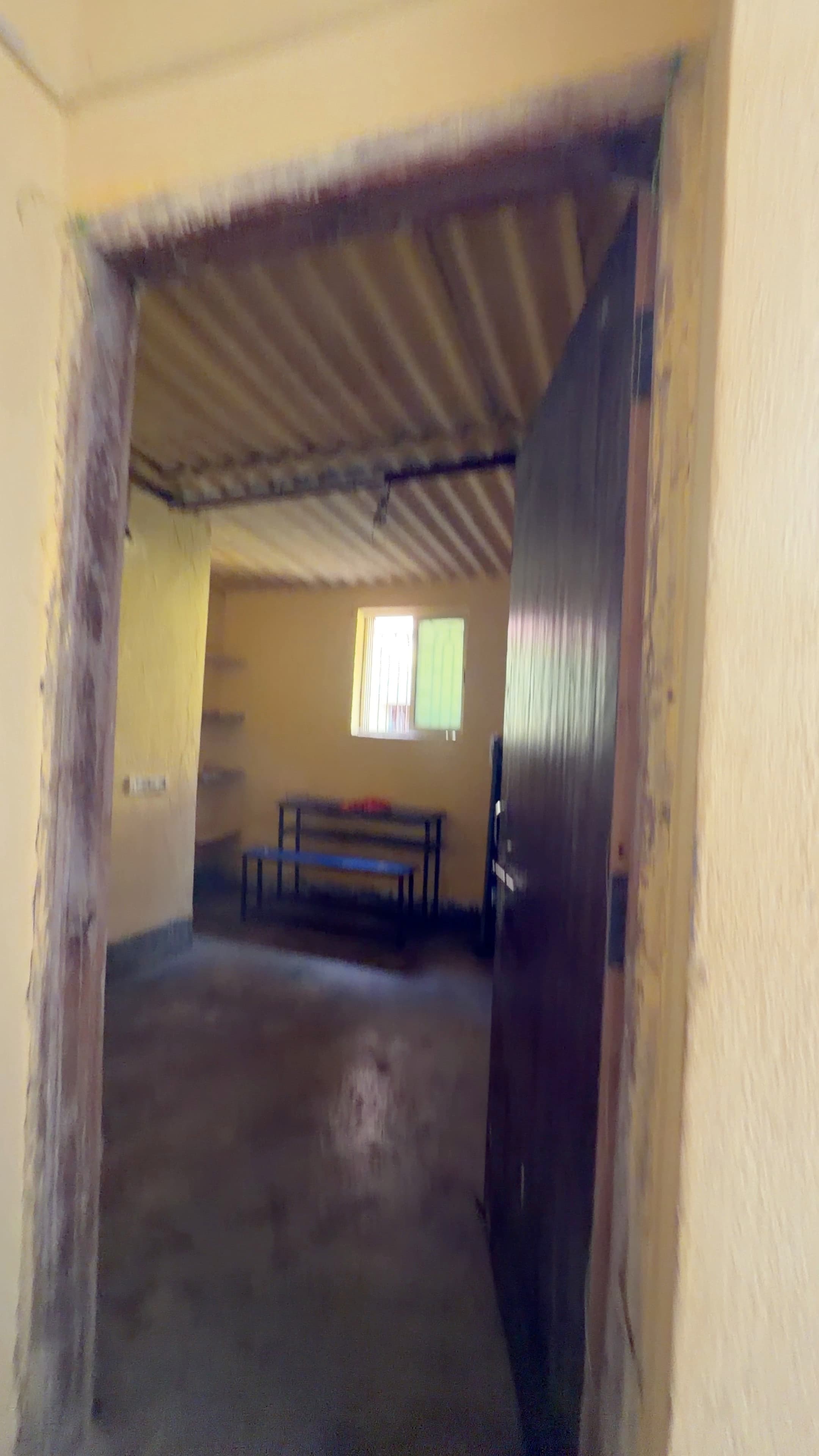 Semi furnished 1 RK Flat for Rent in Lalpur - photo 1 of 2